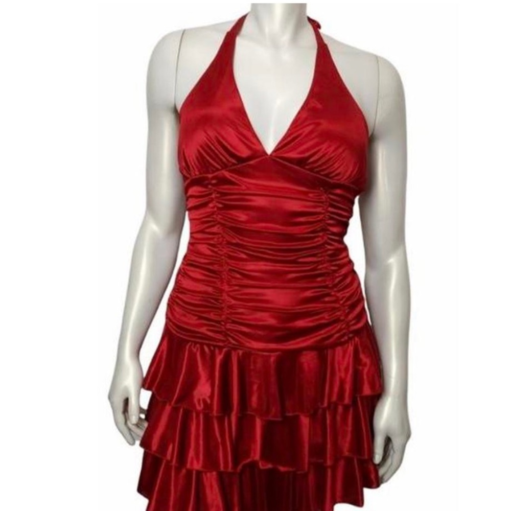Ruched ruffled Red Dress 💃🏻 halter neck